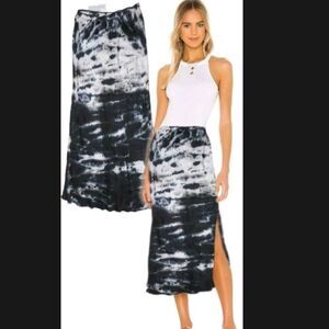 Beautiful tie dye Young, fabulous & broke skirt